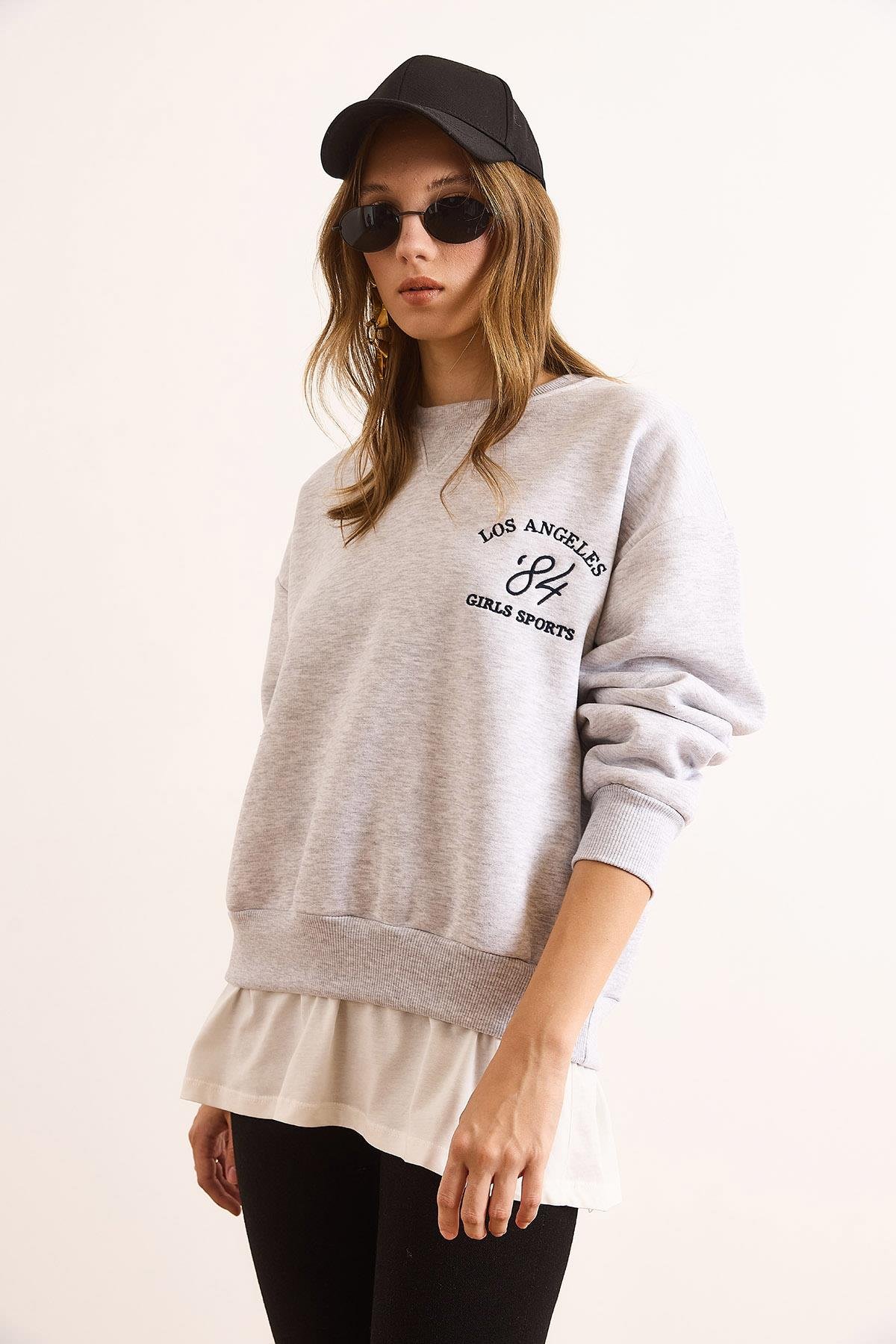 Eteği Garnili Yaka Detaylı Şardonlu Kalın Sweatshirt Gri Melanj