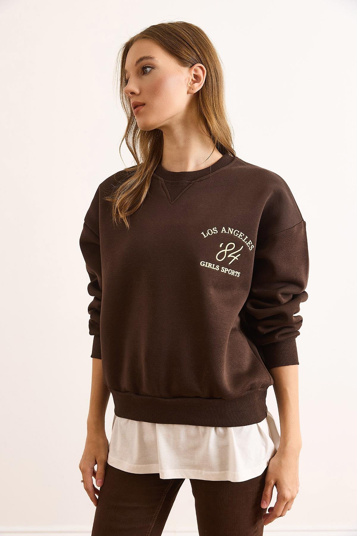 Eteği Garnili Yaka Detaylı Şardonlu Kalın Sweatshirt Kahverengi