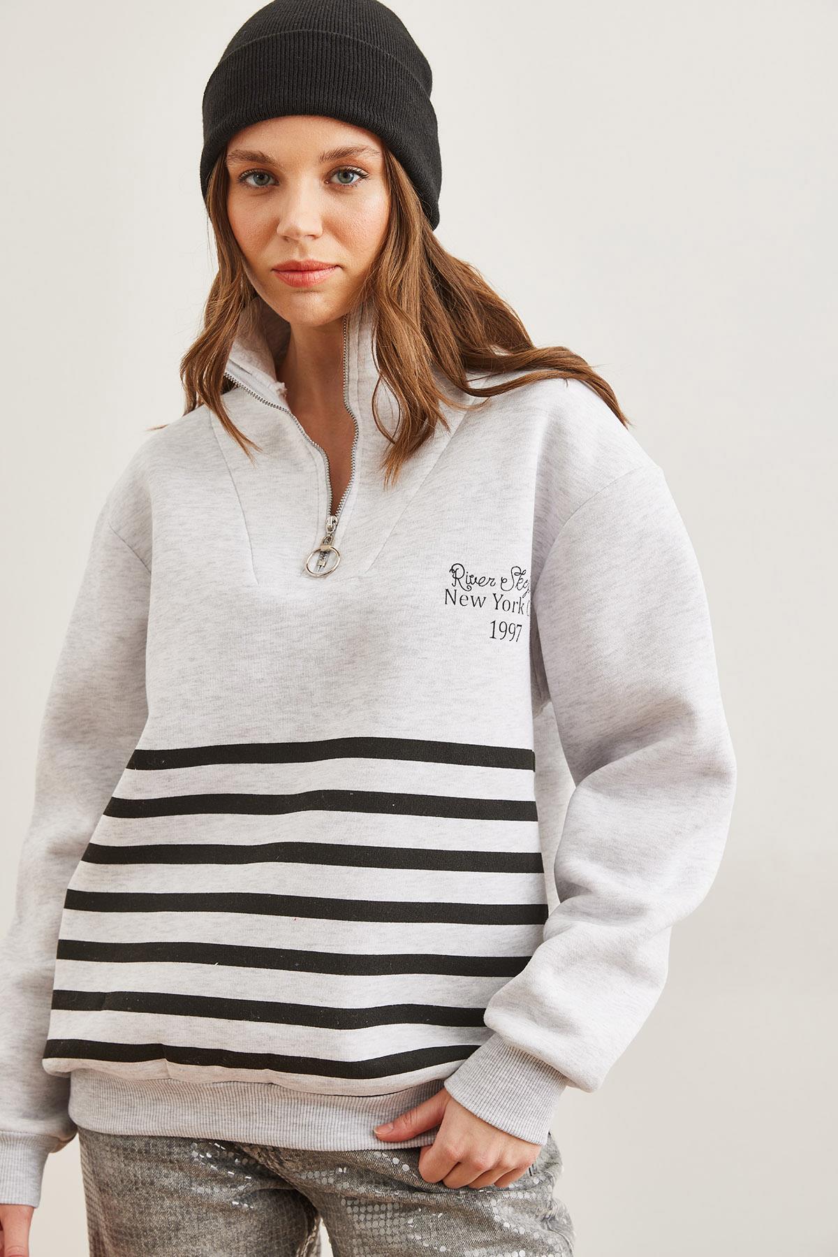Fermuarlı Çizgili Şardonlu Sweatshirt Gri