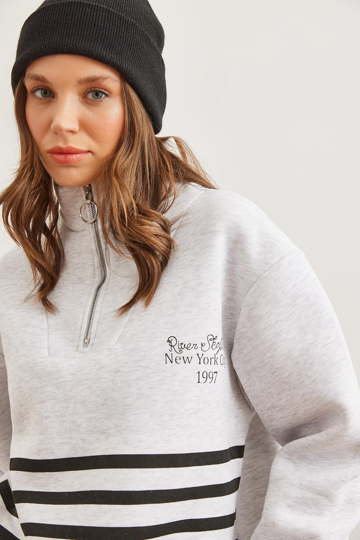 Fermuarlı Çizgili Şardonlu Sweatshirt Gri