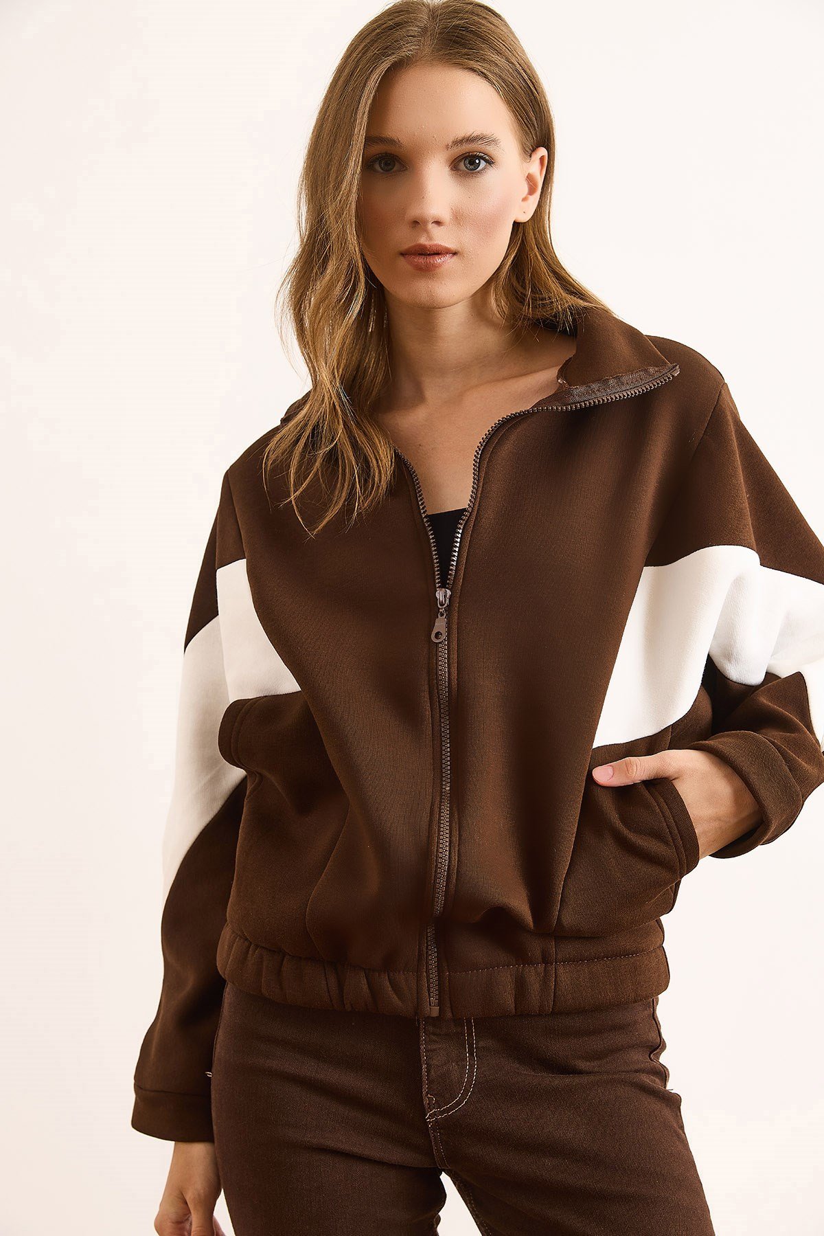 Fermuarlı Şardonlu Oversize Bloklu Sweatshirt Acı Kahve