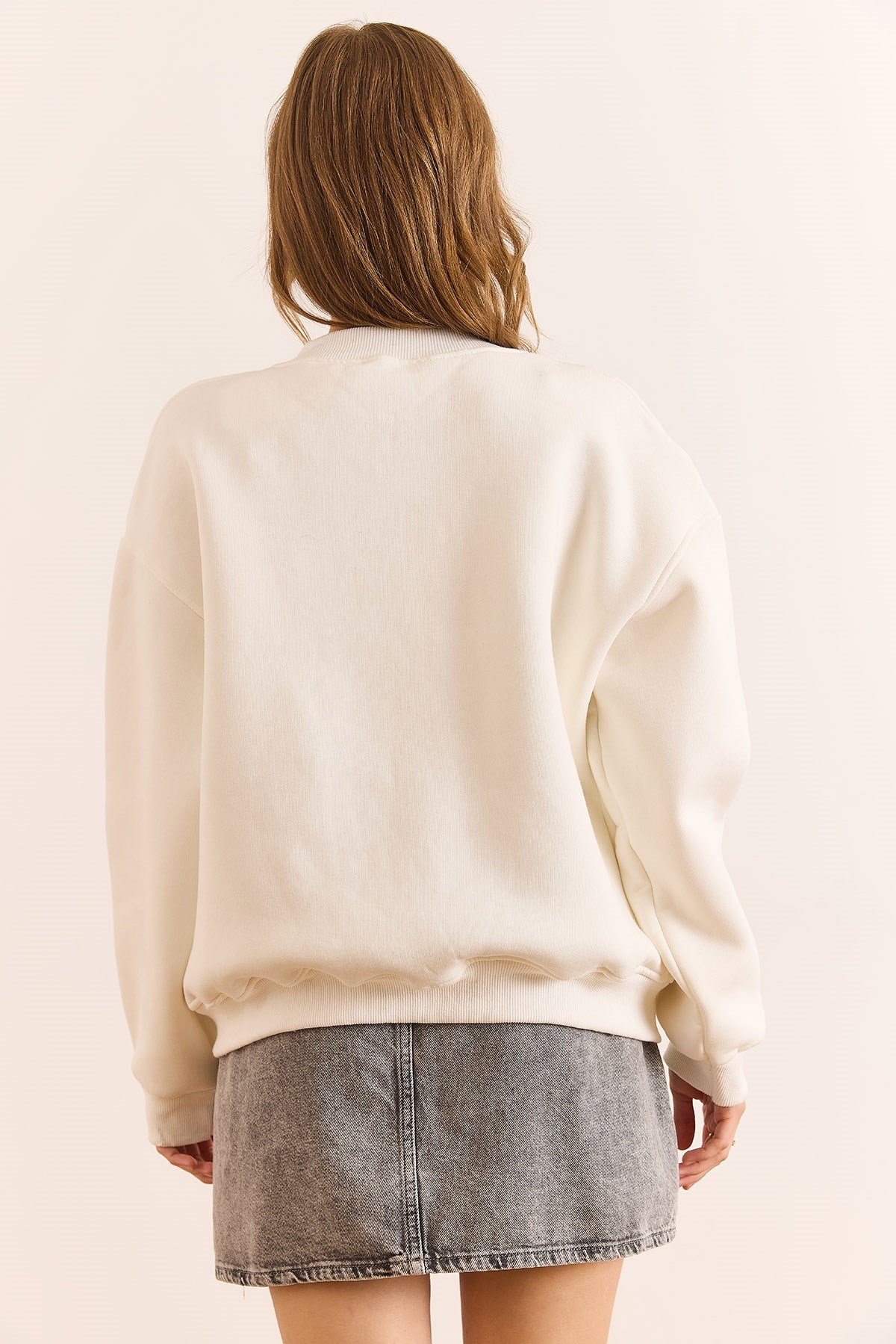 Fermuarlı Yan Cepli Şardonlu Kalın Kolej Sweatshirt Beyaz