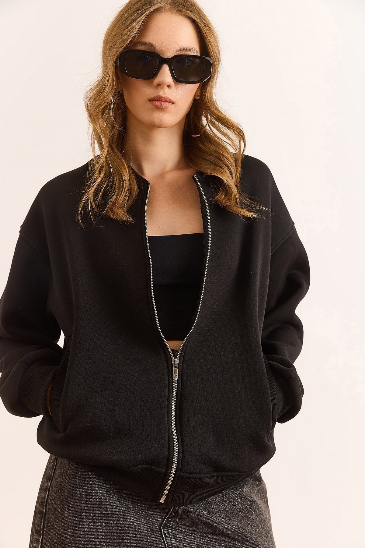 Fermuarlı Yan Cepli Şardonlu Kalın Kolej Sweatshirt Siyah