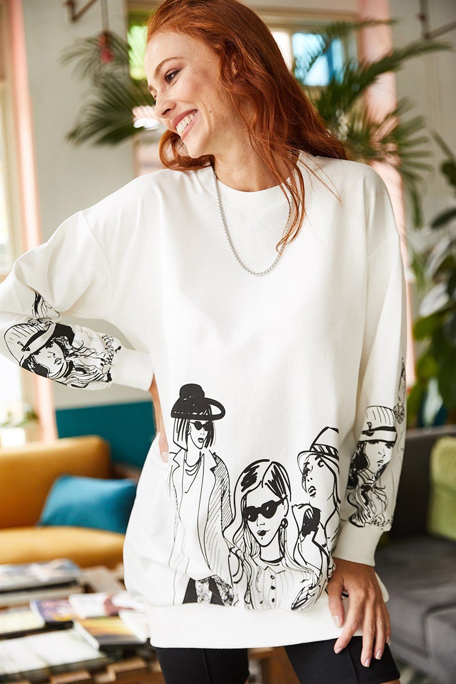 Figürlü Oversize Sweatshirt Ekru