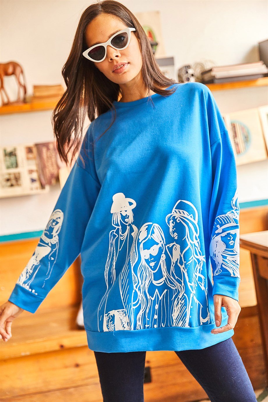 Figürlü Oversize Sweatshirt Mavi