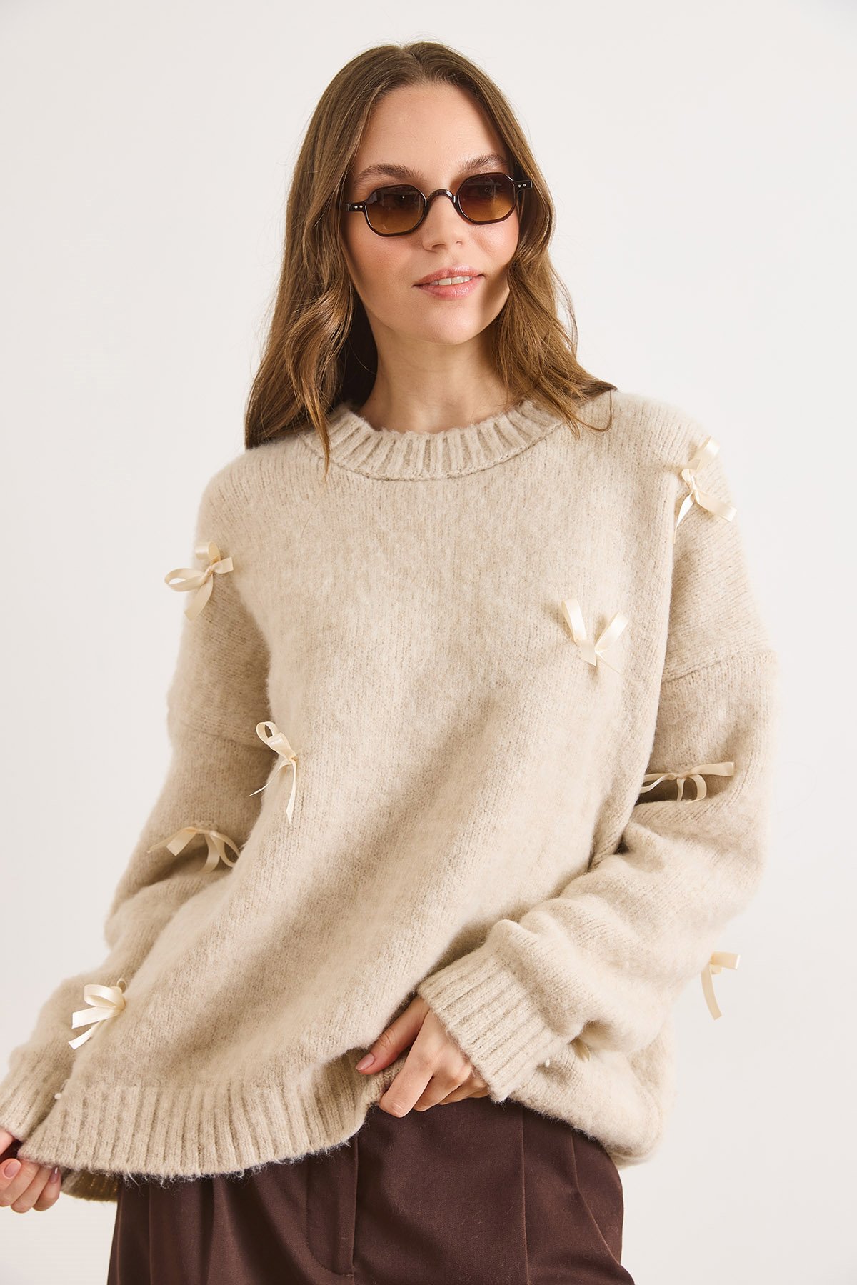 Fiyonk Detaylı Şardonlu Loose Fit Triko Kazak Taş
