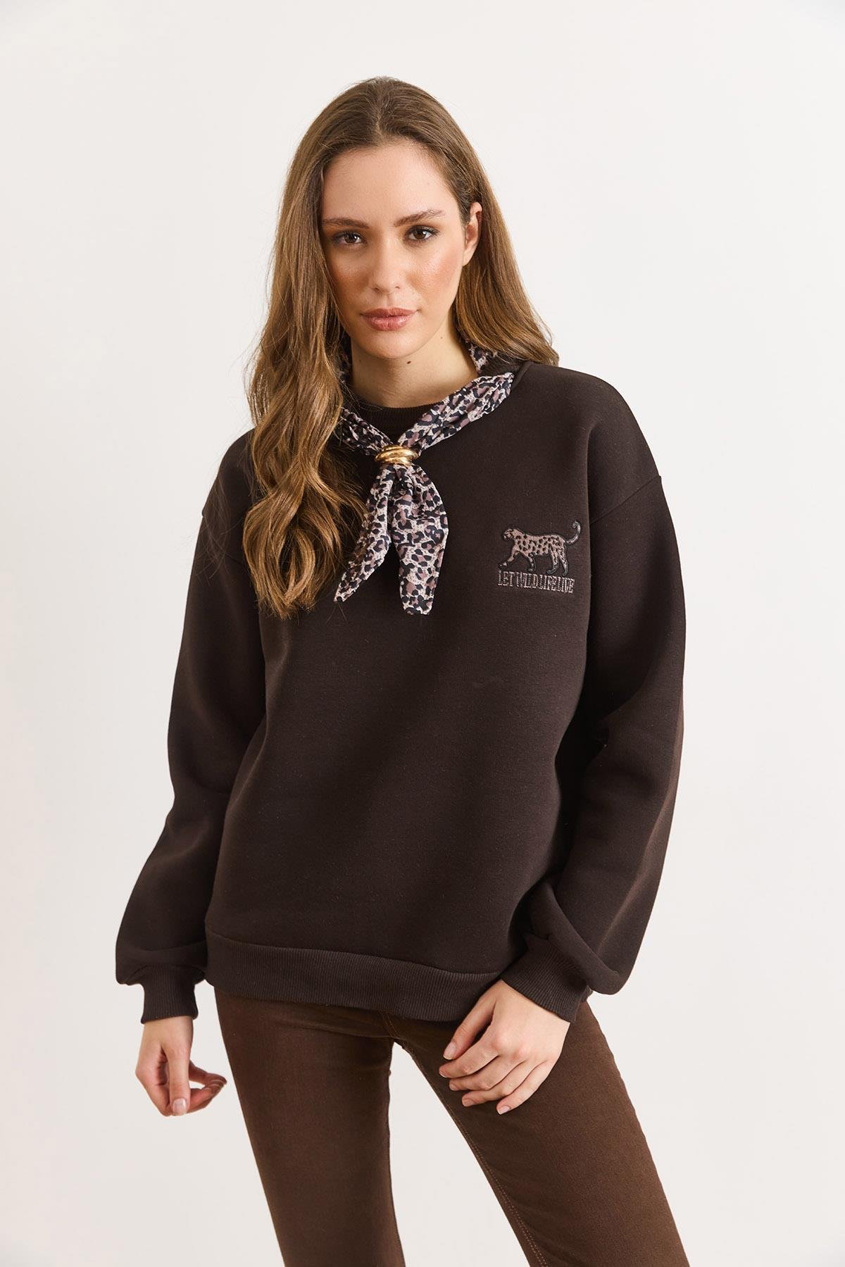 Fular Detaylı Şardonlu Sweatshirt Acı Kahve