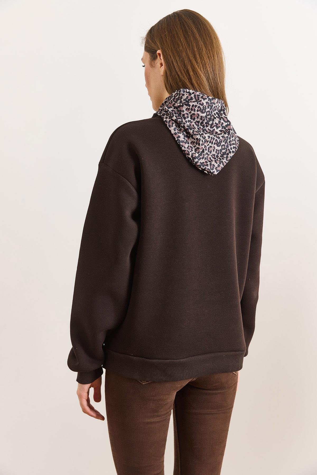 Fular Detaylı Şardonlu Sweatshirt Acı Kahve