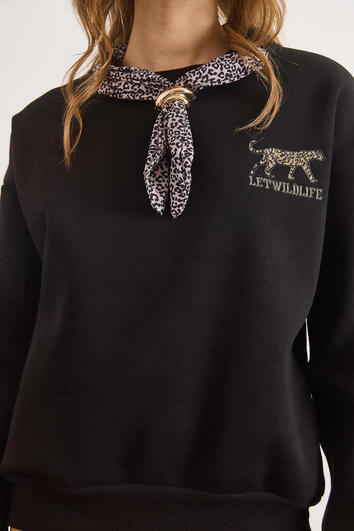 Fular Detaylı Şardonlu Sweatshirt Siyah