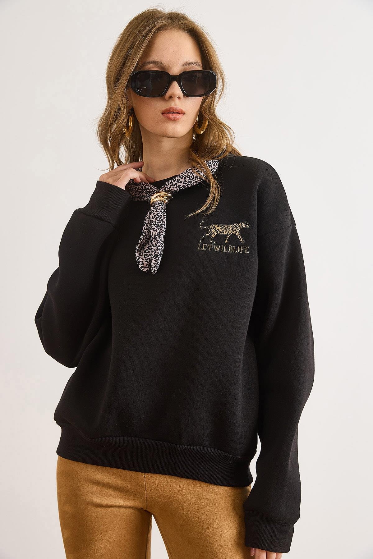 Fular Detaylı Şardonlu Sweatshirt Siyah