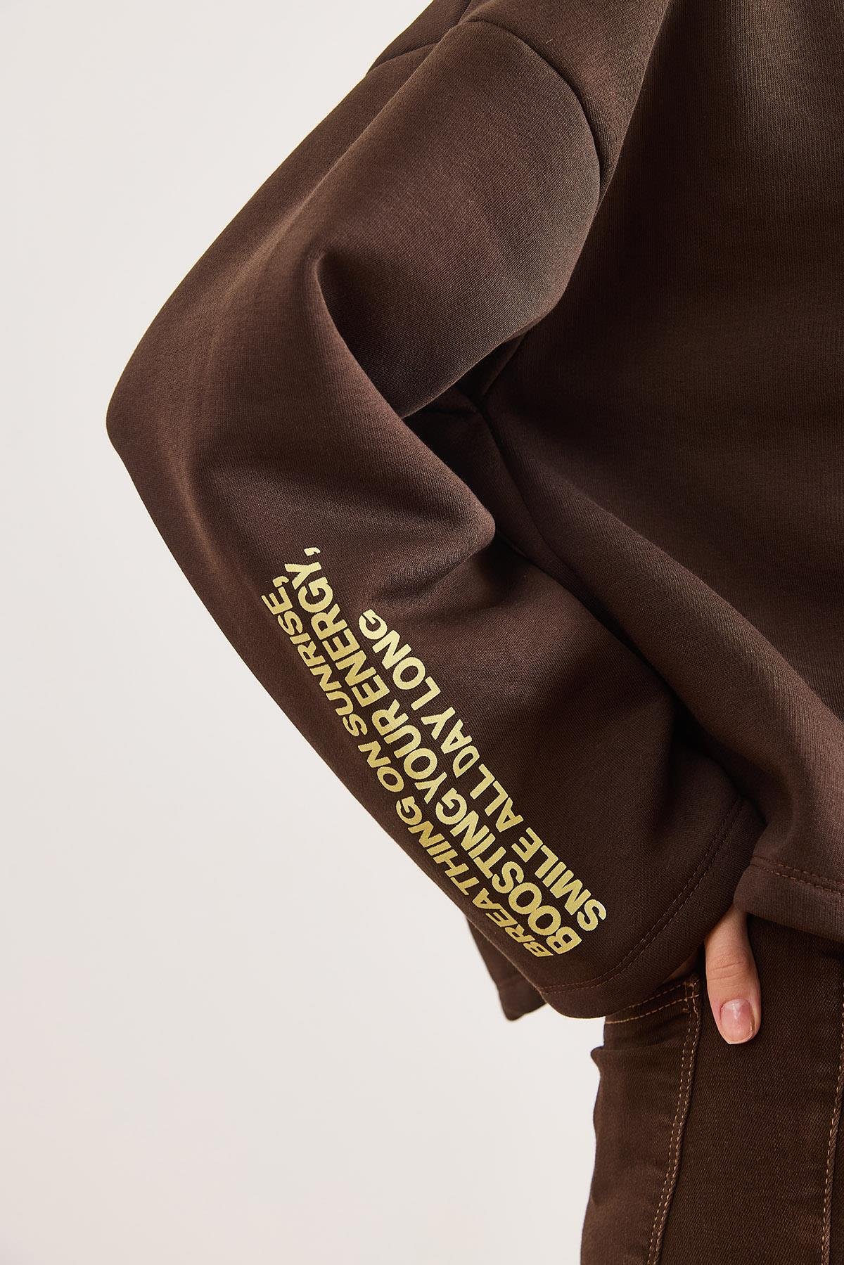 Geniş Kol Detaylı Şardonlu Oversize Sweatshirt Acı Kahve