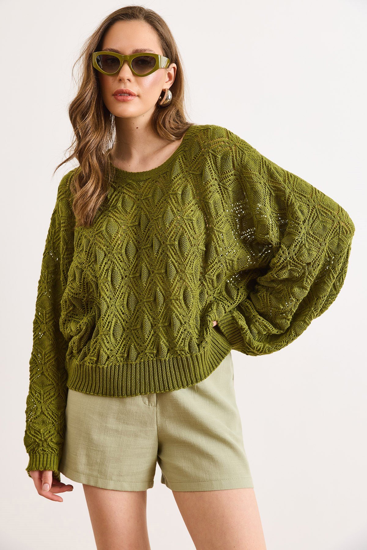 Geometrik Detaylı Loose Fit Mevsimlik Triko Bluz Yağ Yeşili