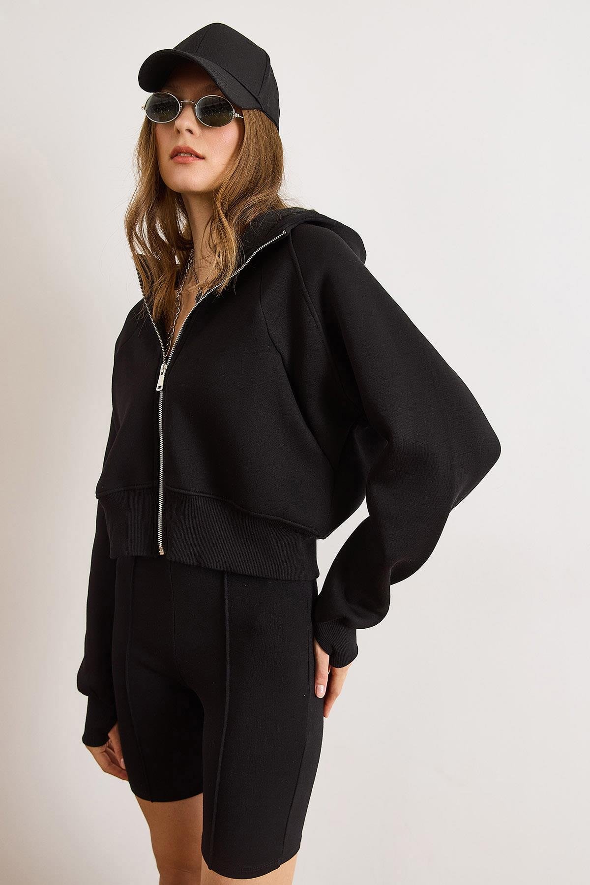 Gizli Cepli Dikiş Detaylı Şardonlu Oversize Sweatshirt Siyah