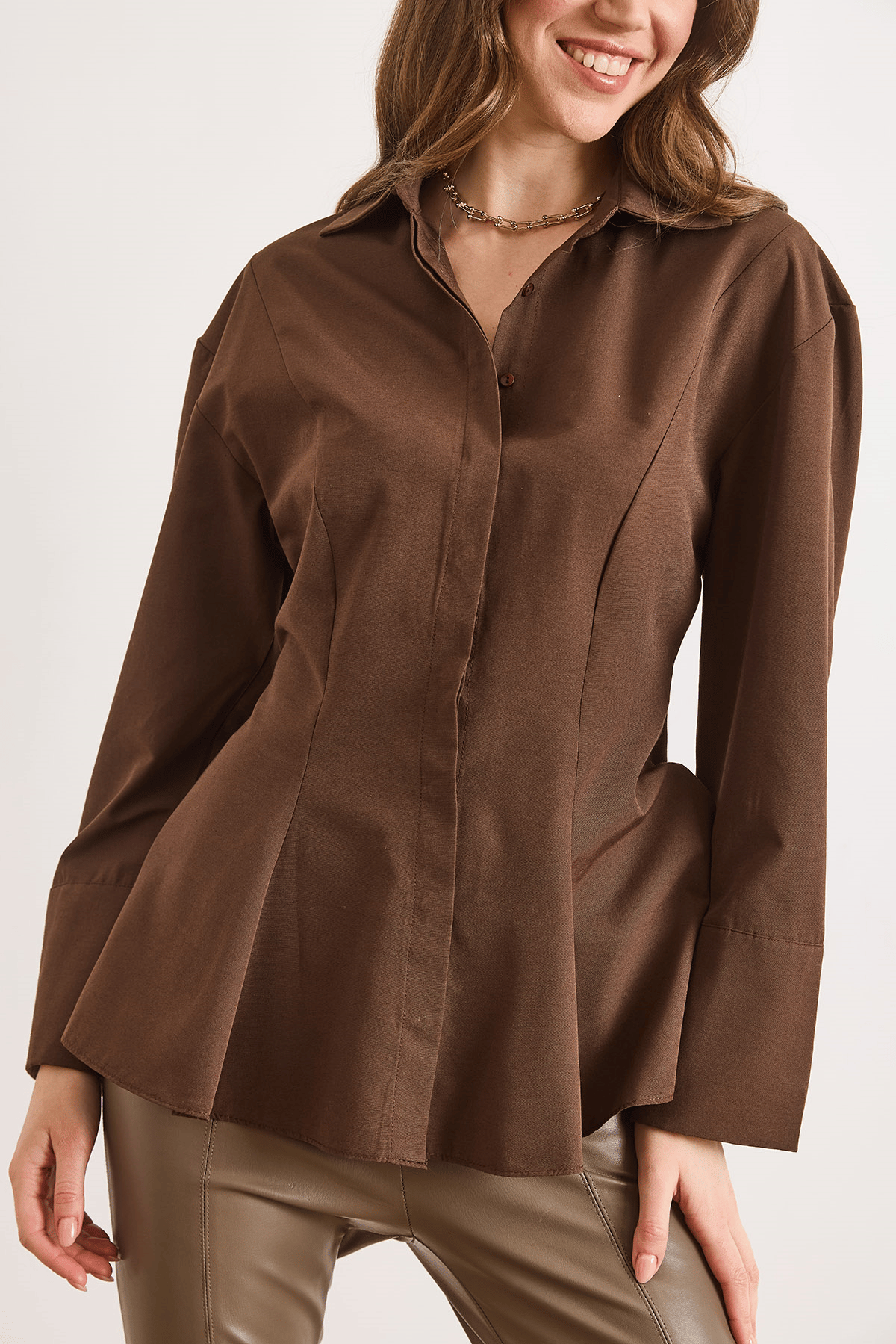 Gizli Patlı Dikiş Detaylı Peplum Gömlek Kahverengi
