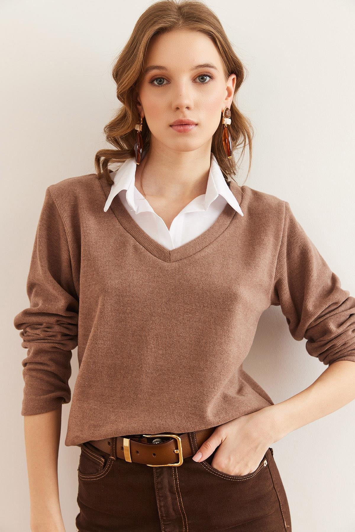 Gömlek Yaka Detaylı Selanik Bluz Camel