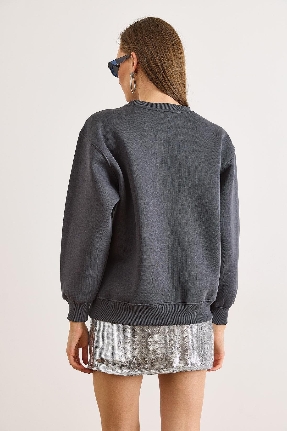 Good Mood Nakışlı Şardonlu Rahat Kalıp Sweatshirt Füme