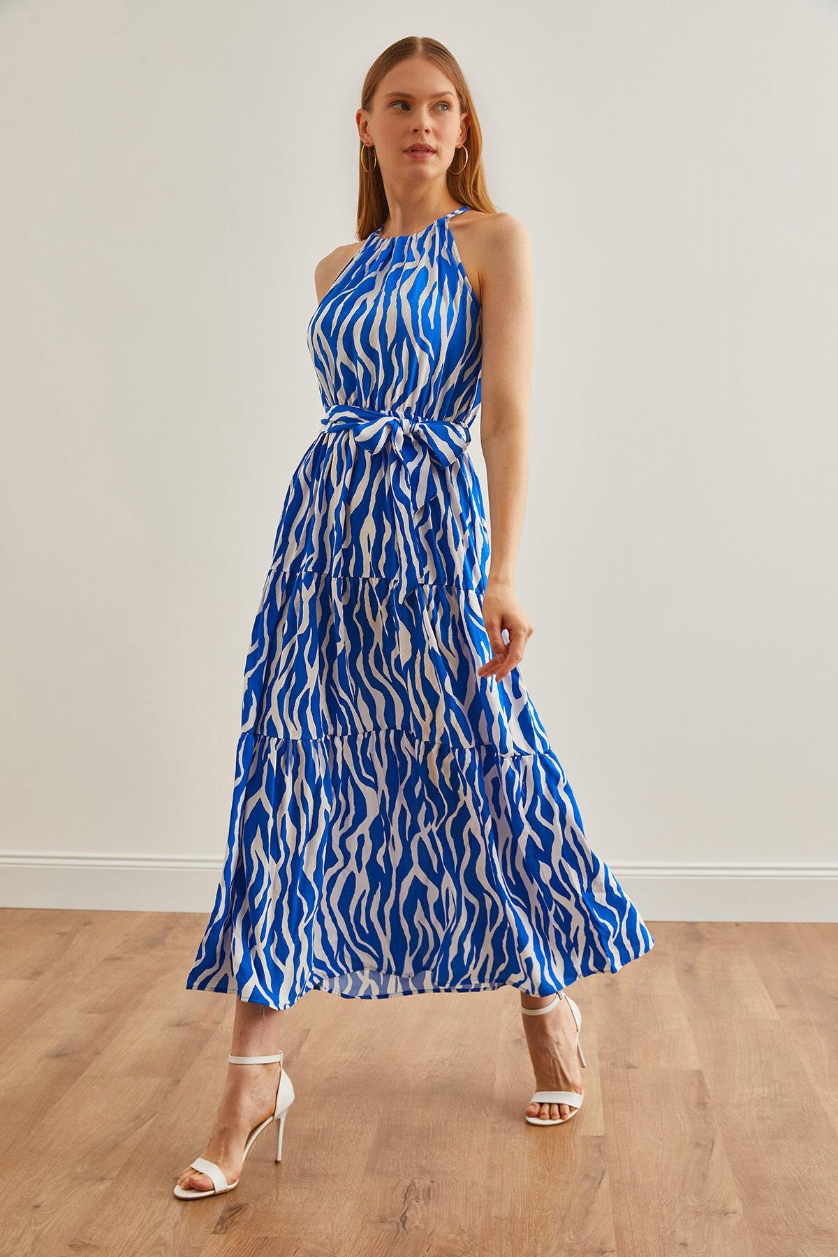 Halter Yaka Kuşaklı Dokuma Viscon Elbise Zebra Saks Mavi