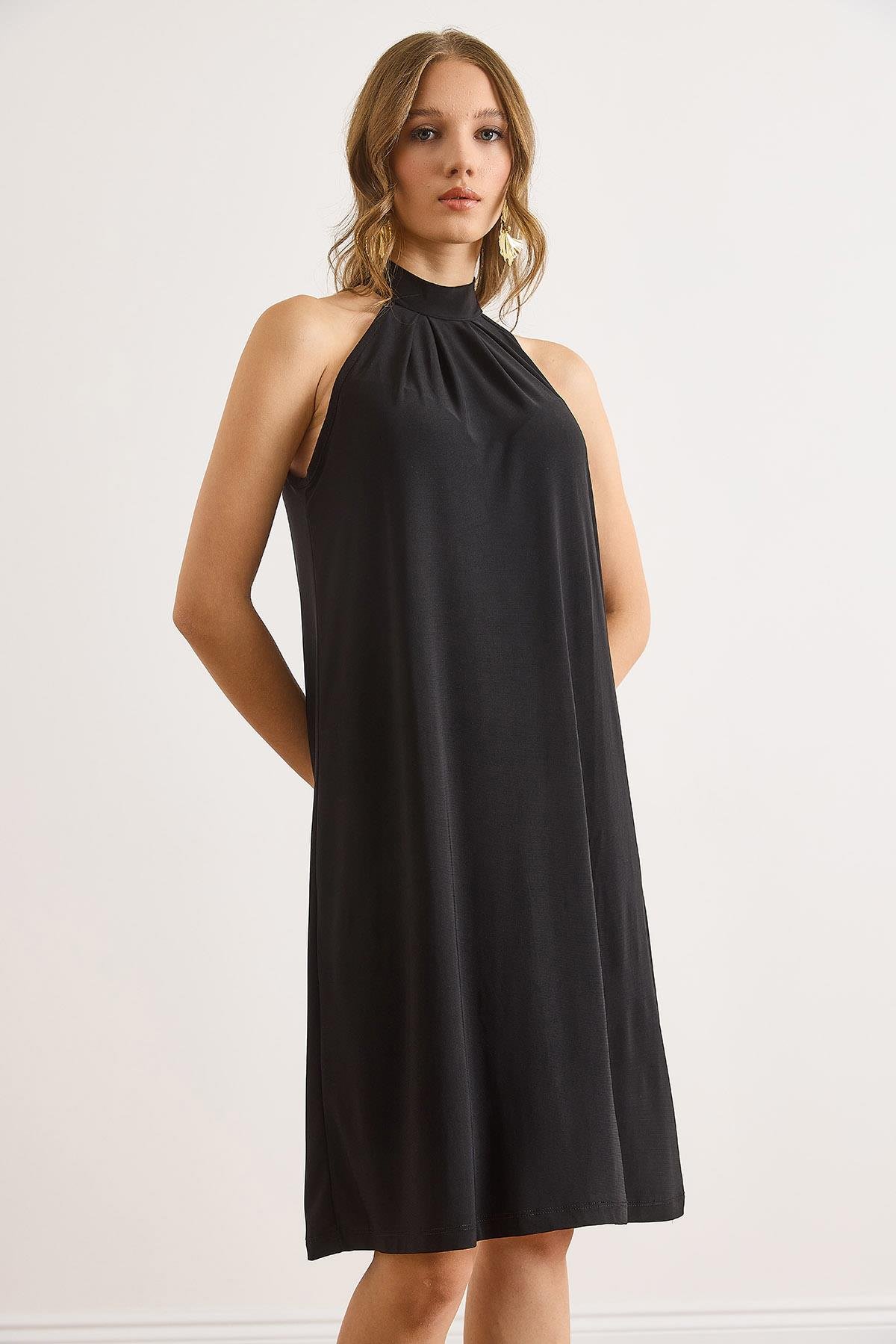 Halter Yaka Mini Dökümlü Elbise Siyah