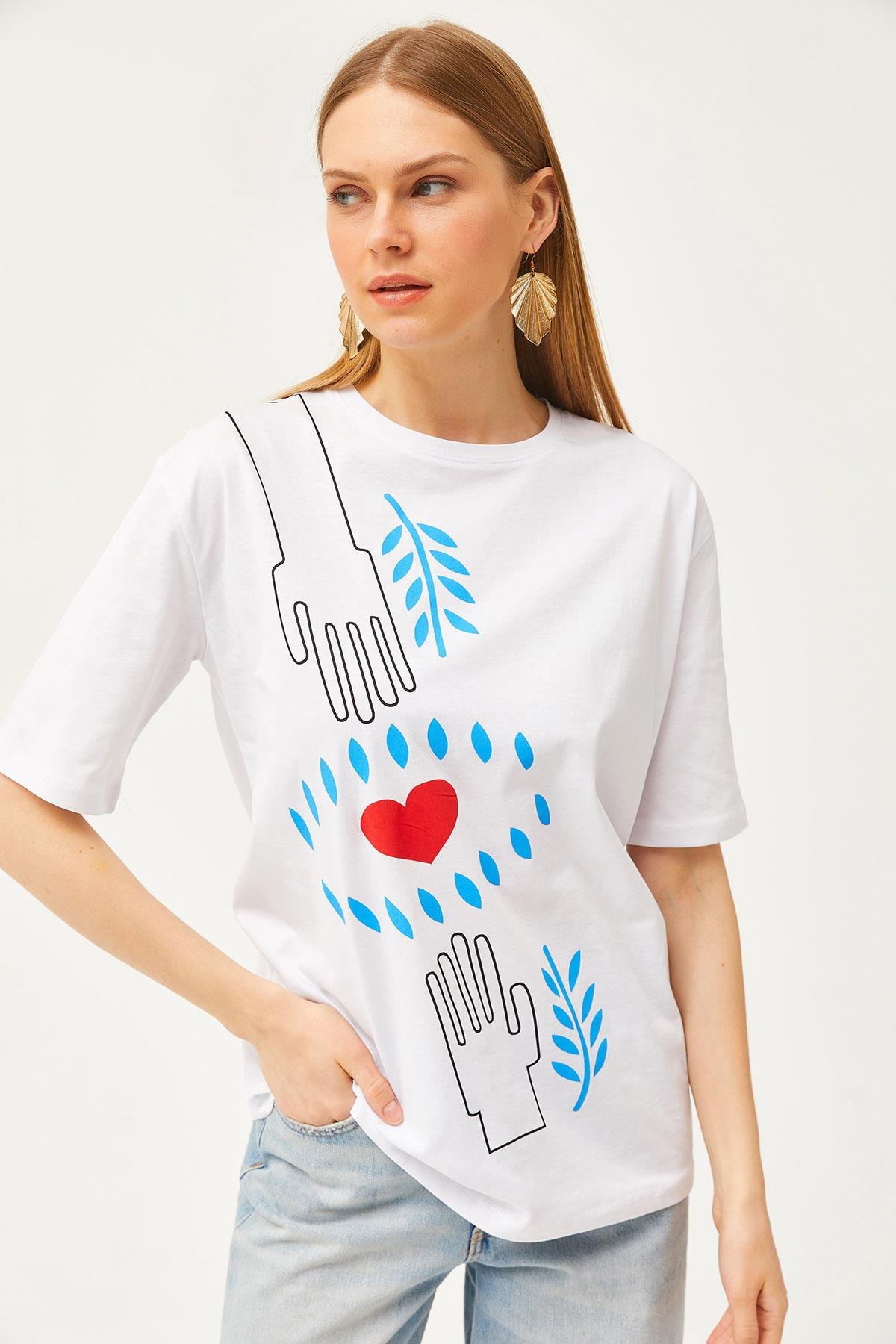 Hand Heart Baskılı Rahat Kalıp Tişört Ekru