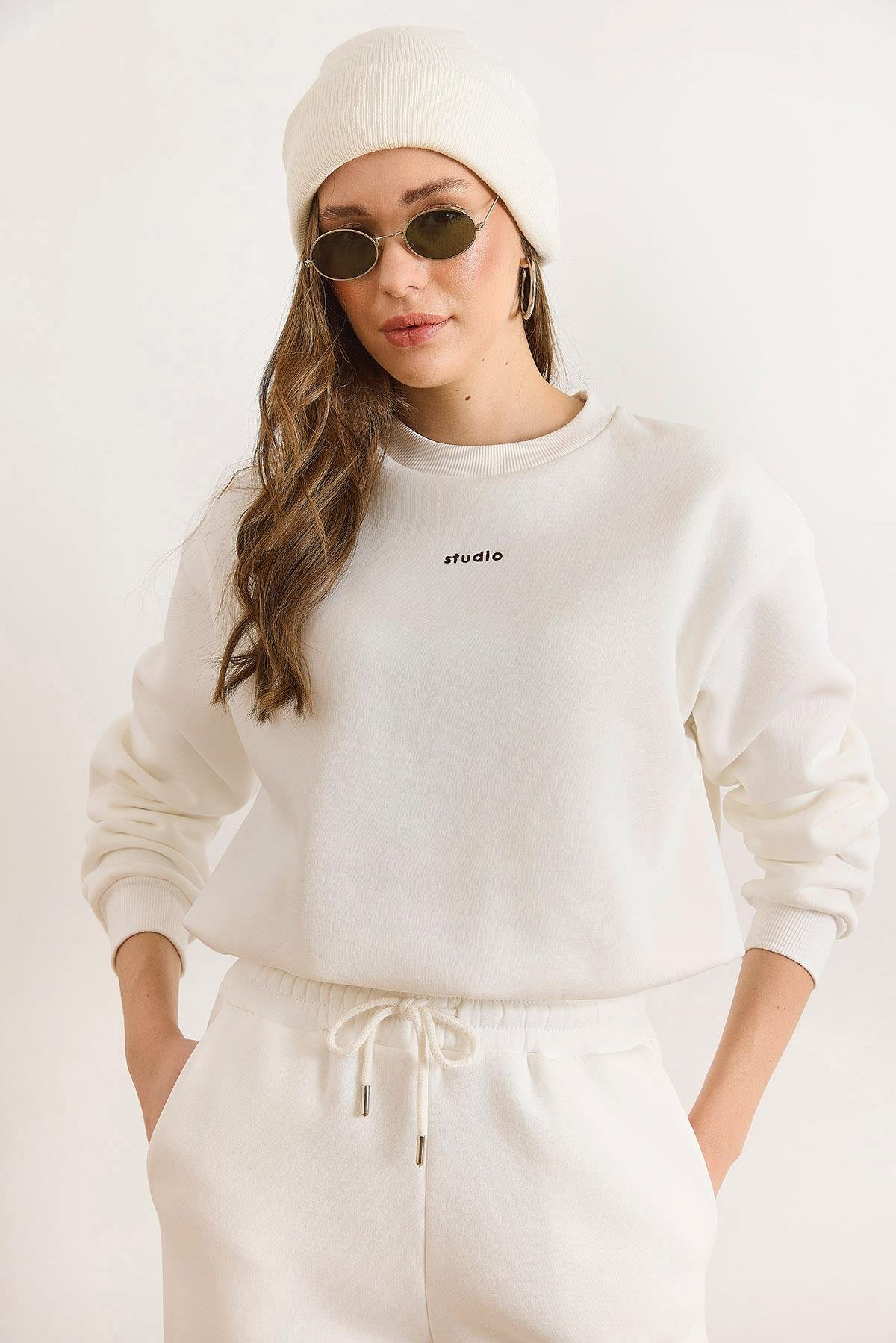 İçi Komple Astarlı Balon Crop Sweatshirt Ekru