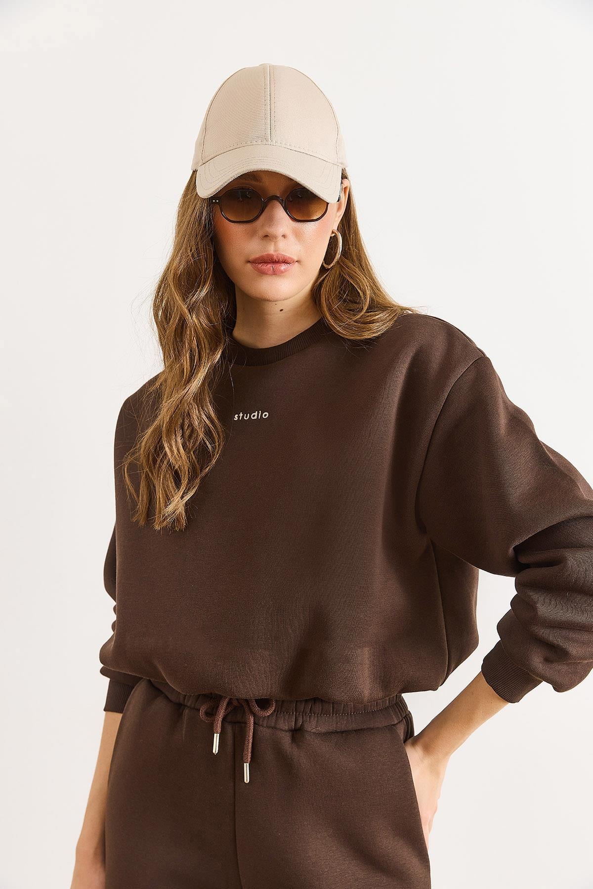 İçi Komple Astarlı Balon Crop Sweatshirt Kahverengi