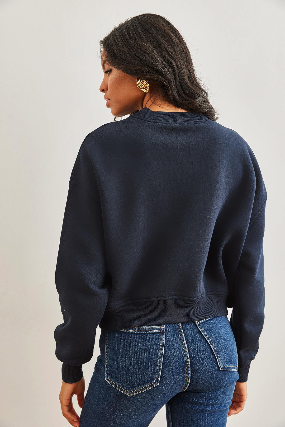 İnci Detaylı Şardonlu Crop Kalın Sweatshirt Lacivert
