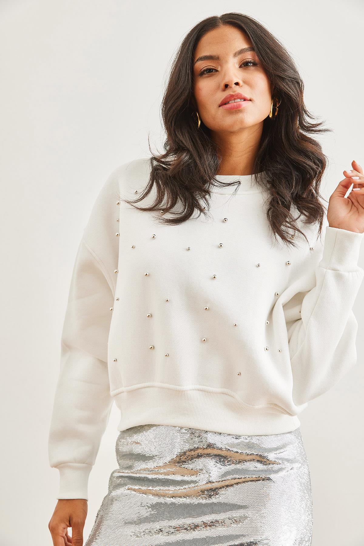 İnci Detaylı Şardonlu Crop Kalın Sweatshirt Beyaz