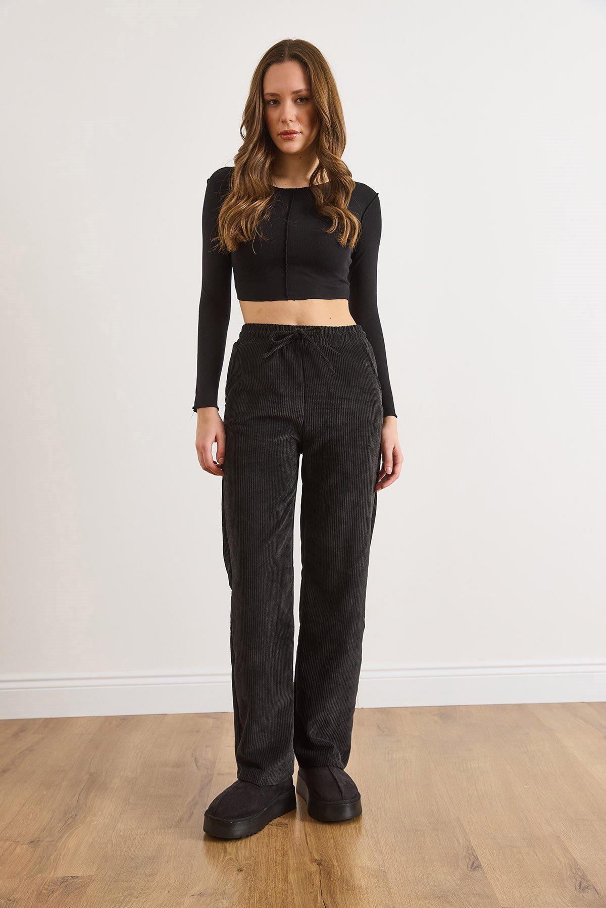 Kadife Cepli Beli Lastikli Kalın Fitilli  Wide Leg Pantolon Siyah