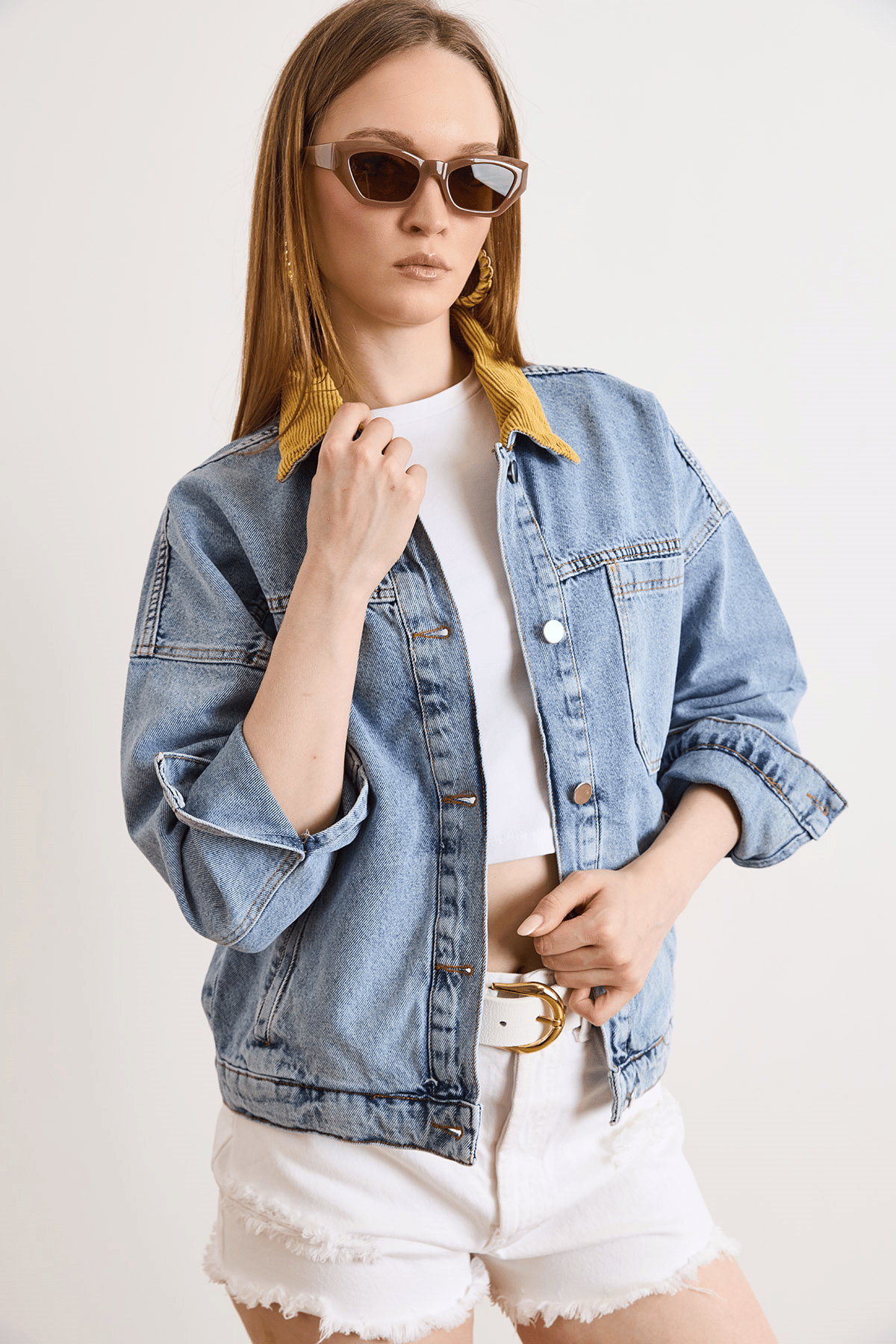Kadife Yaka Detaylı 3 Cepli Denim Ceket Açık Mavi
