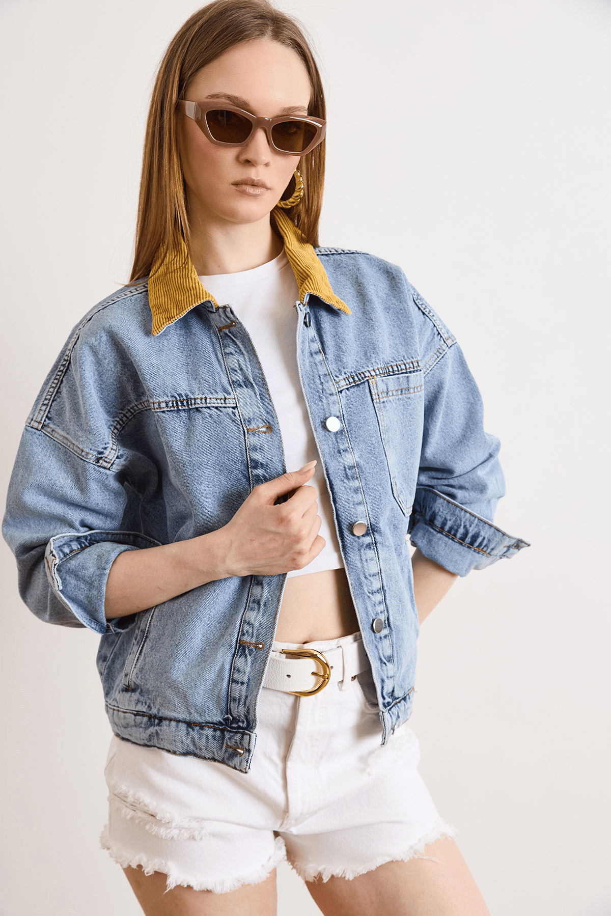 Kadife Yaka Detaylı 3 Cepli Denim Ceket Açık Mavi