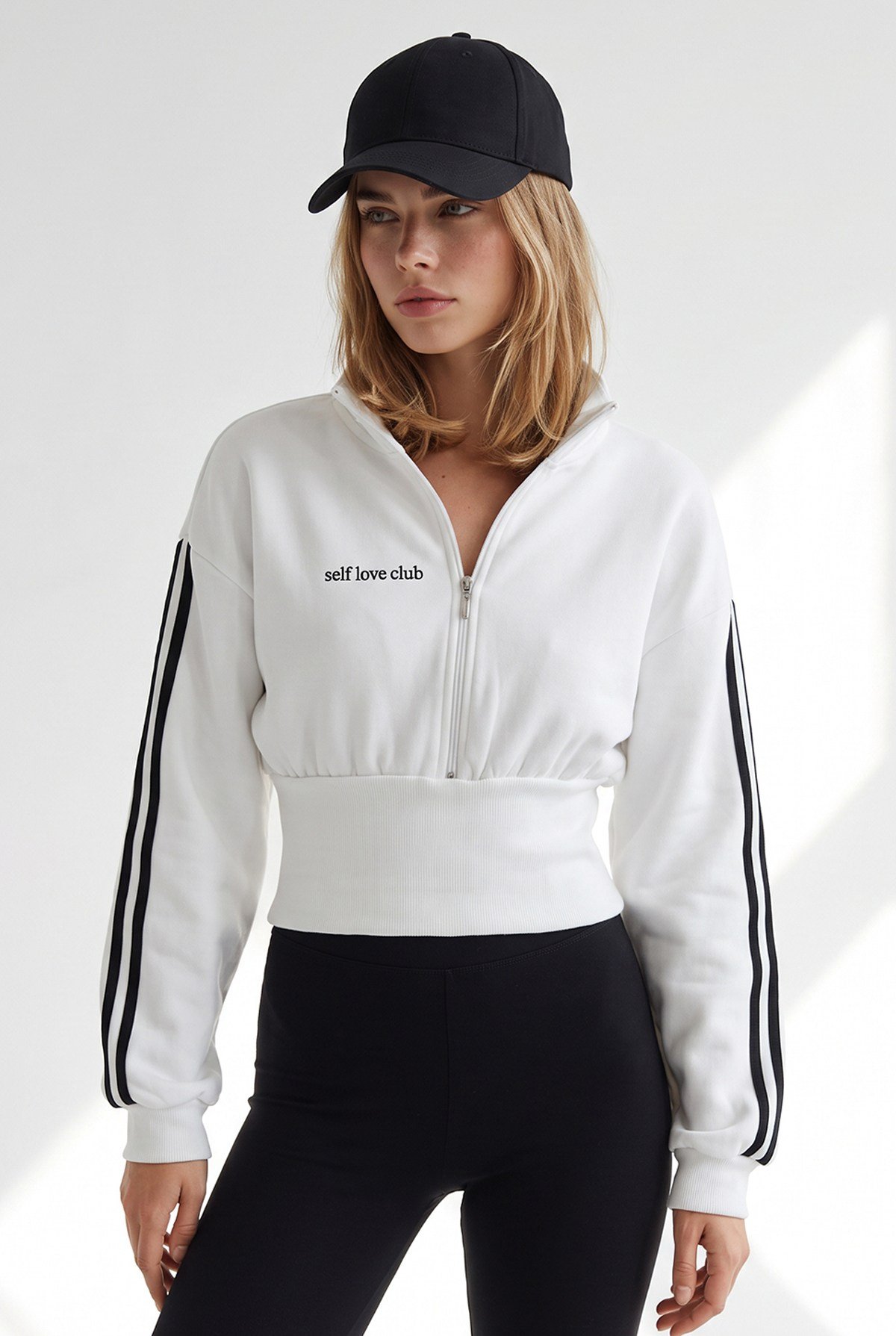 Kalın Bantlı Fermuarlı Şardonlu Sweatshirt Beyaz
