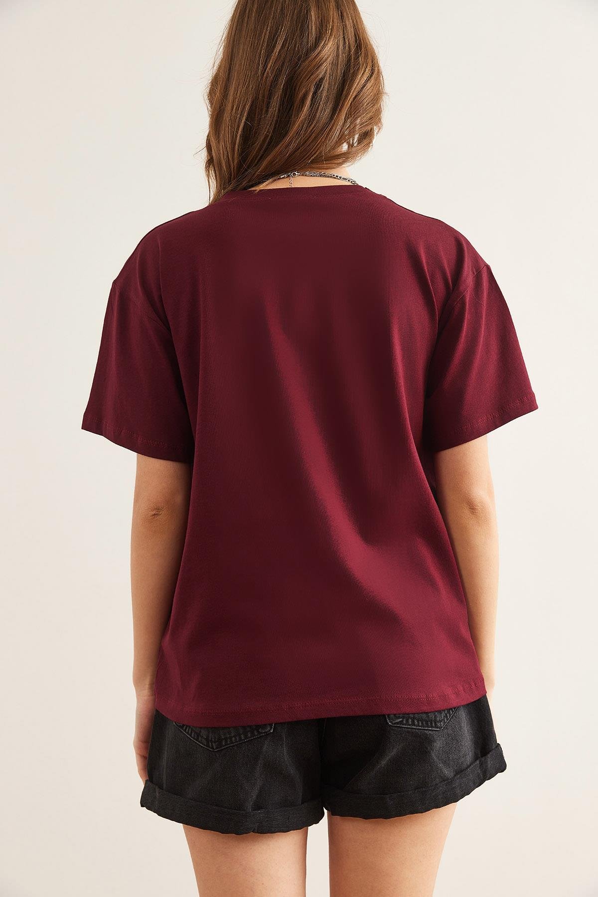 Kalp Nakışlı Pamuk Regular Fit Tişört Bordo