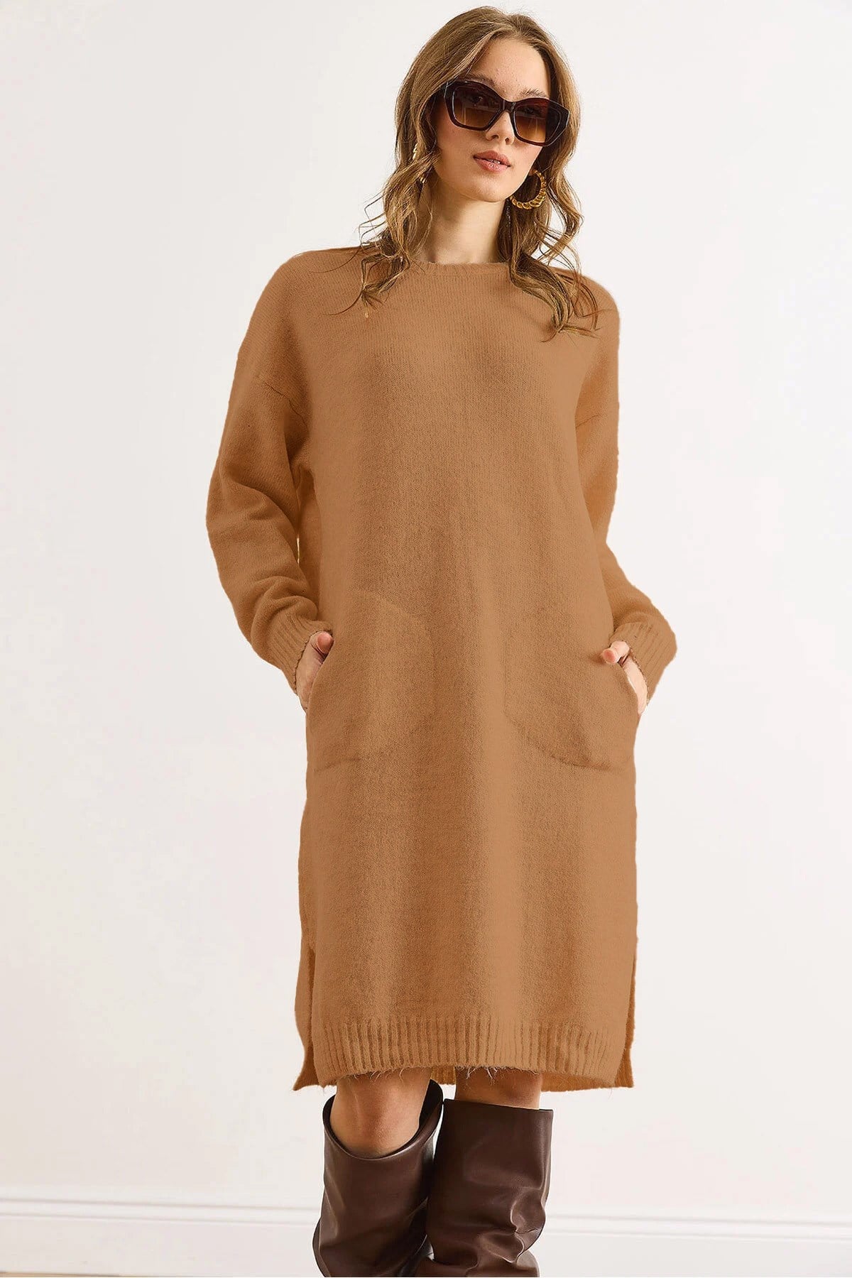 Kanguru Cepli Yırtmaçlı Triko Tunik Elbise Camel