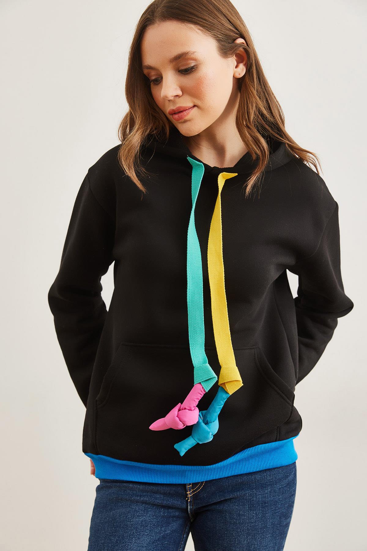 Kapüşonlu Bağcık Detaylı Şardonlu Sweatshirt Siyah