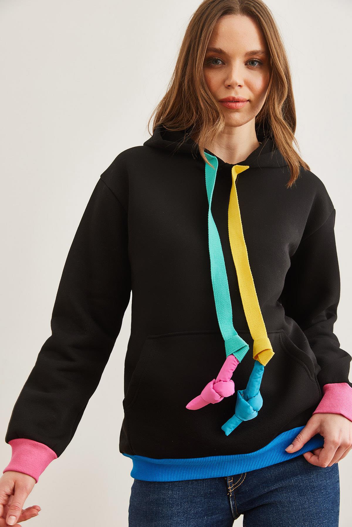 Kapüşonlu Bağcık Detaylı Şardonlu Sweatshirt Siyah