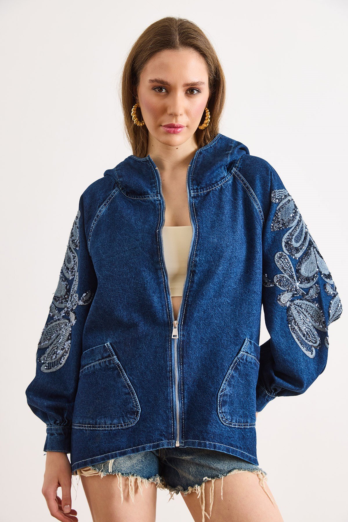 Kapüşonlu Cepli Sırtı Kolu Payetli Oversize Denim Ceket Lacivert