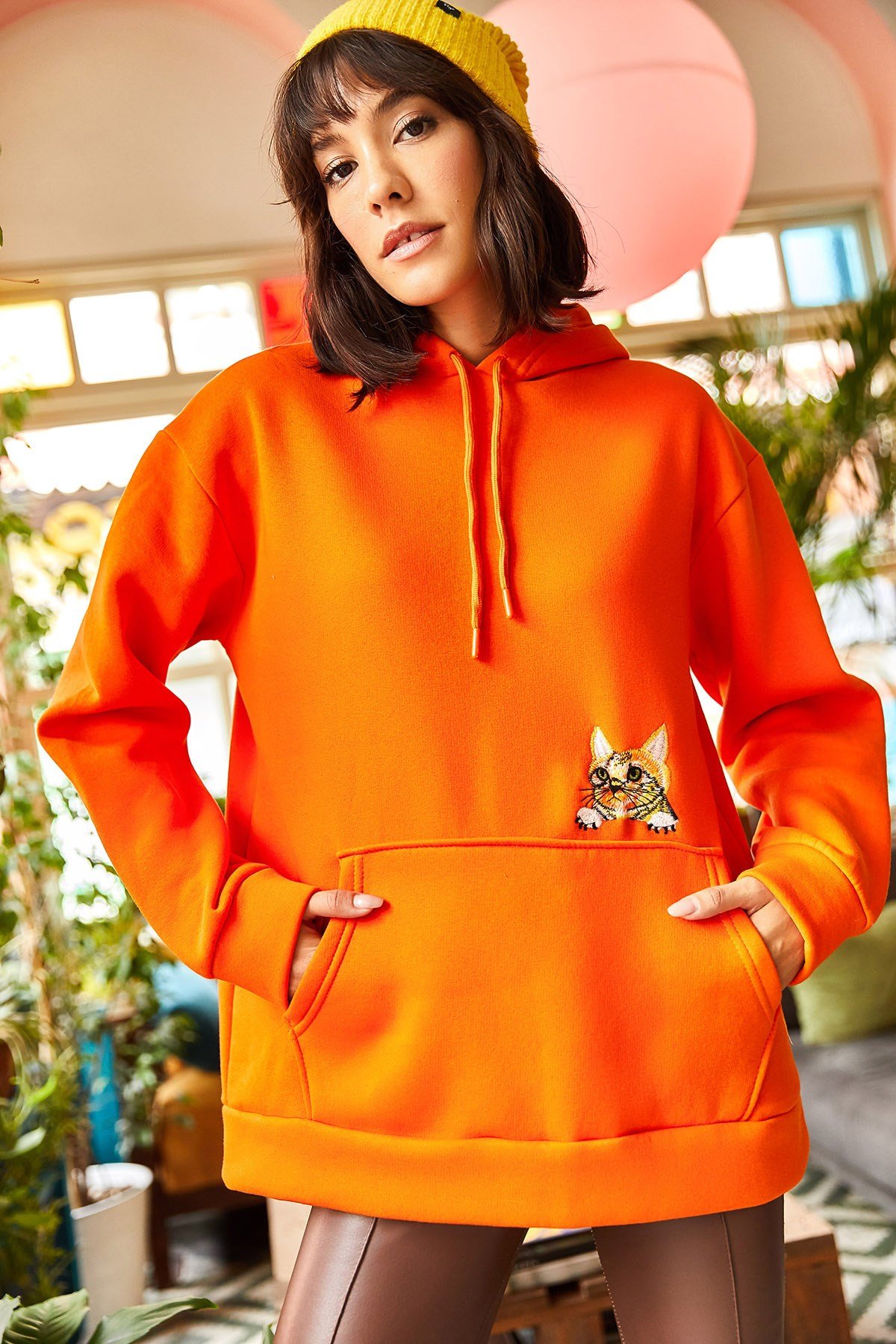 Kapüşonlu Kedi Nakışlı Şardonlu Kalın Sweatshirt Turuncu