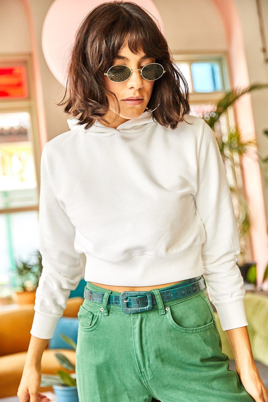 Kapüşonu Baskılı Yumuşak Dokulu Crop Sweatshirt Ekru
