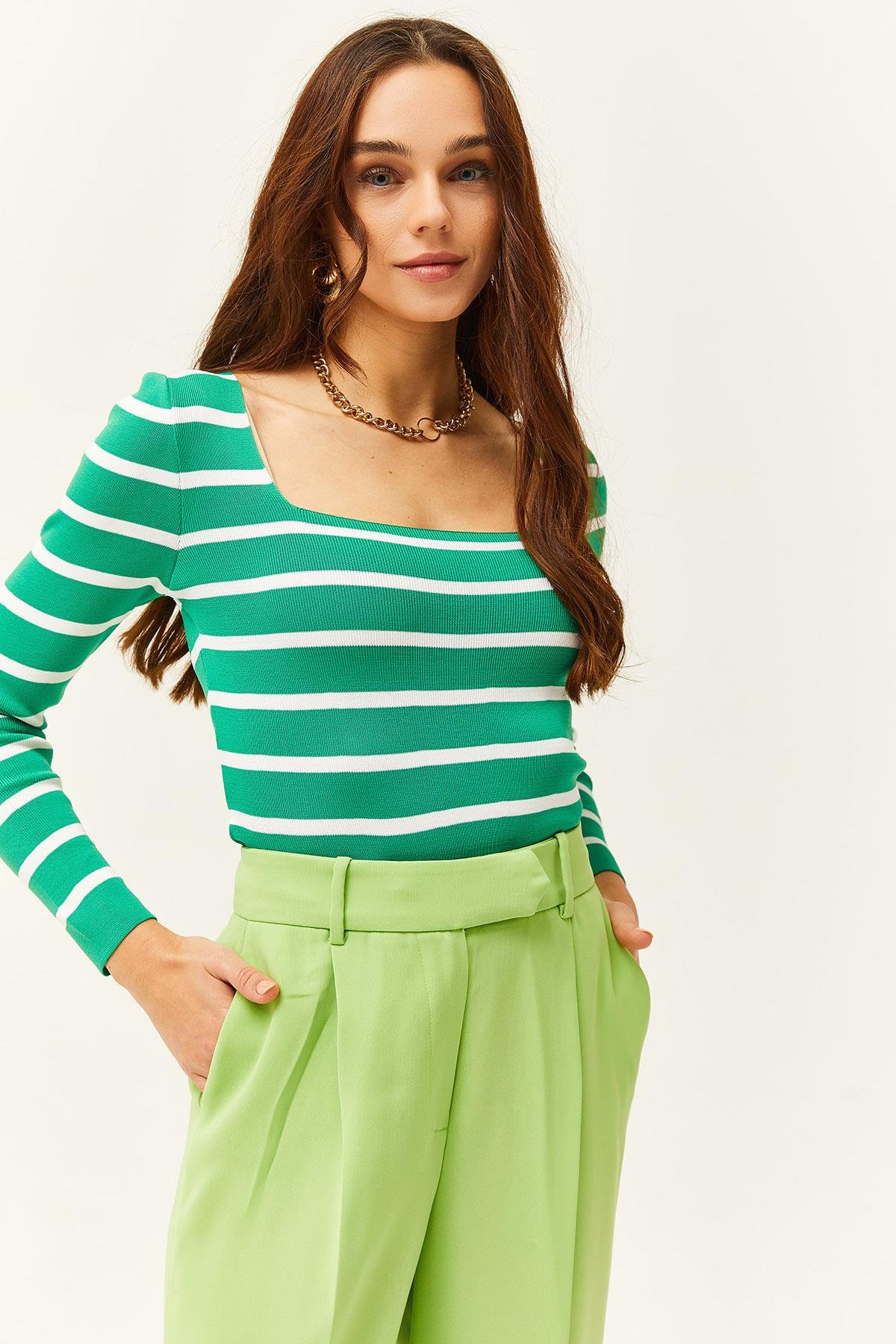 Kare Yaka Crop Basic Triko Bluz Çizgili Çimen Yeşili