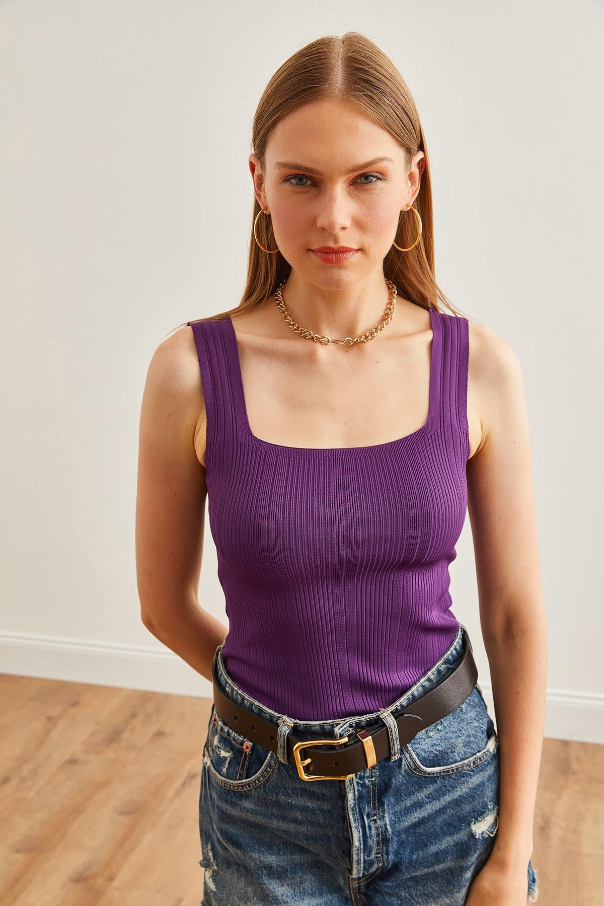Kare Yaka Fitilli Eteği Detaylı Crop Triko Bluz Mor