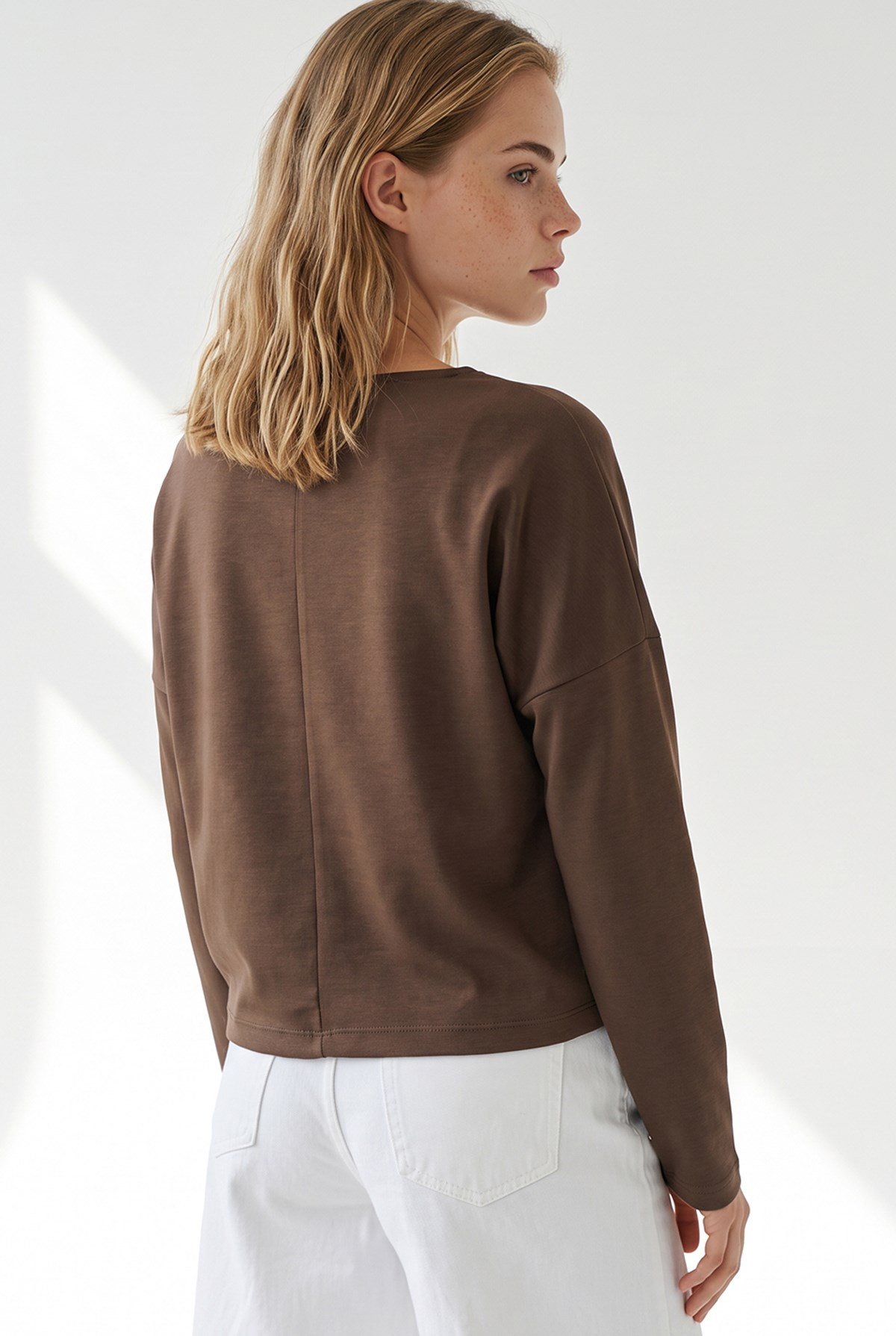 Kayık Yaka Baskılı Modal Tuşeli İnce Sweatshirt Kahverengi