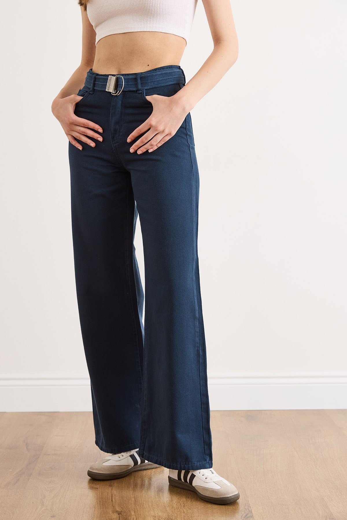 Kemerli Yıkamalı Wide Leg Gabardin Pantolon Lacivert