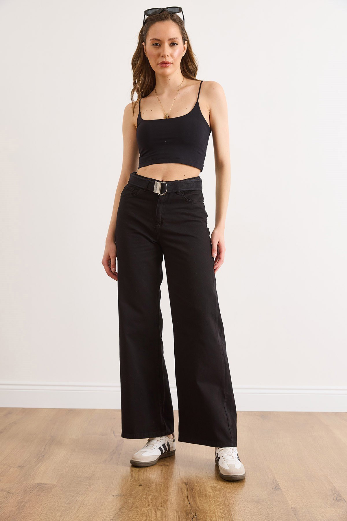 Kemerli Yıkamalı Wide Leg Gabardin Pantolon Siyah