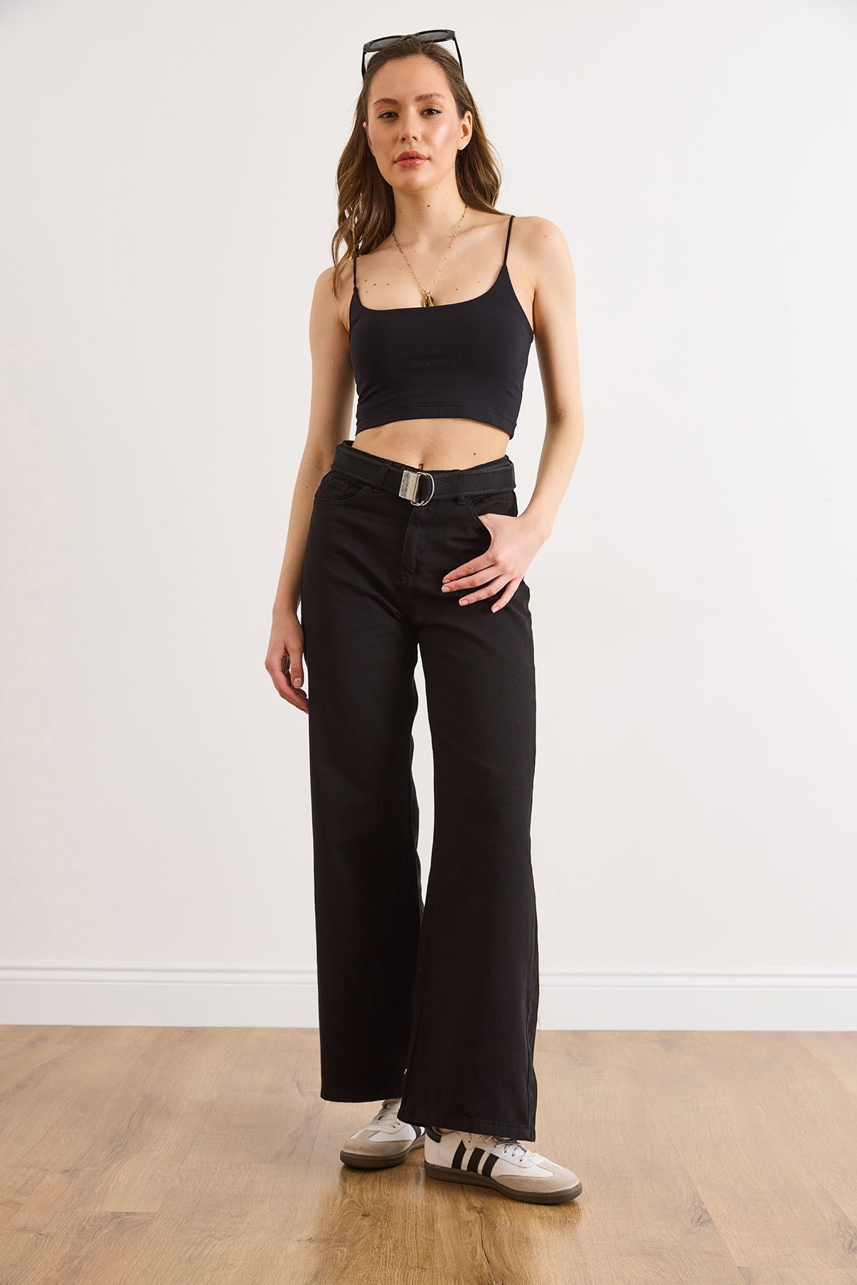 Kemerli Yıkamalı Wide Leg Gabardin Pantolon Siyah
