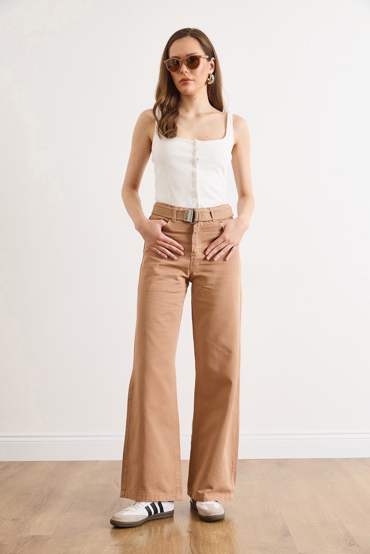 Kemerli Yıkamalı Wide Leg Gabardin Pantolon Camel
