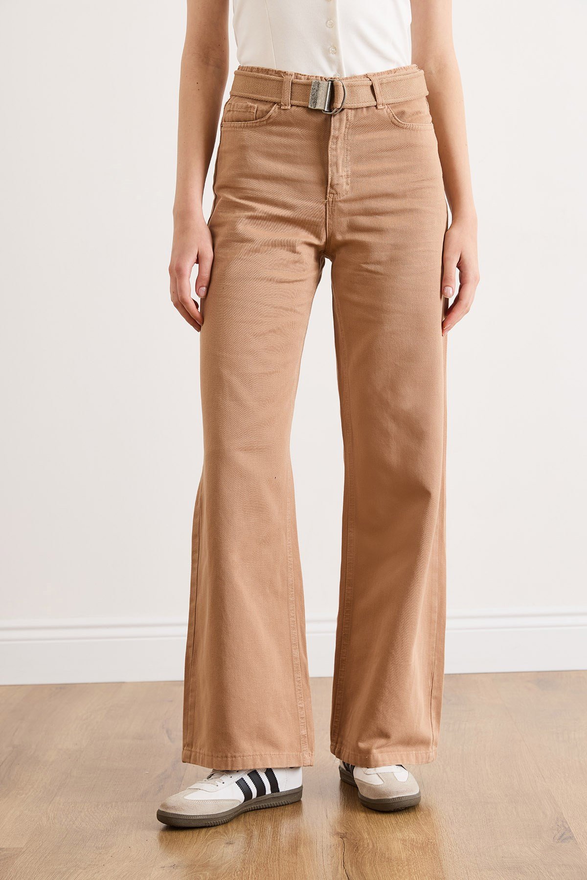 Kemerli Yıkamalı Wide Leg Gabardin Pantolon Camel