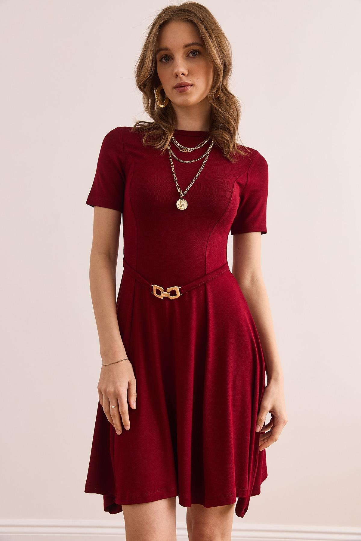Kendinden Kemer Detaylı Yumuşak Dokulu Çan Elbise Bordo