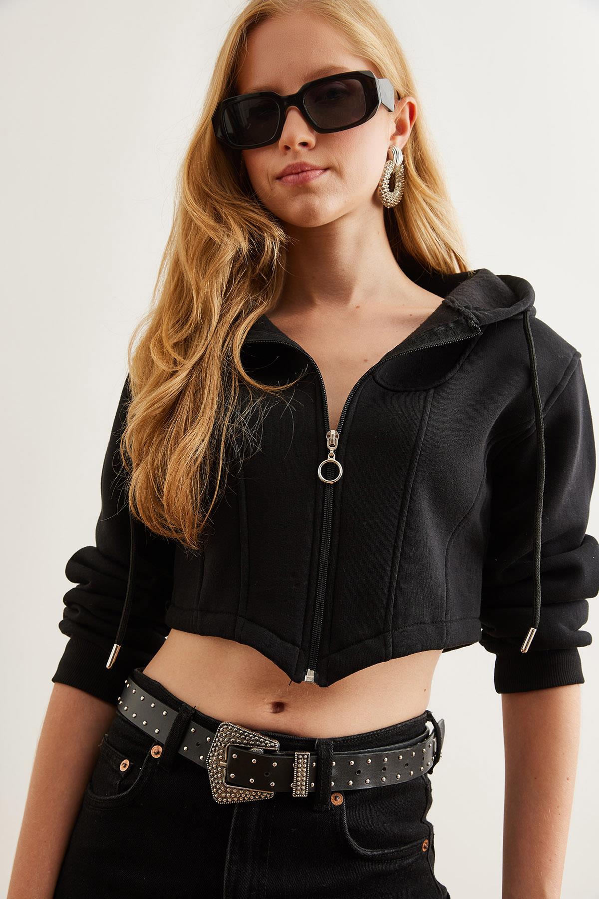 Korse Detaylı Kapüşonlu Şardonlu Crop Sweatshirt Siyah