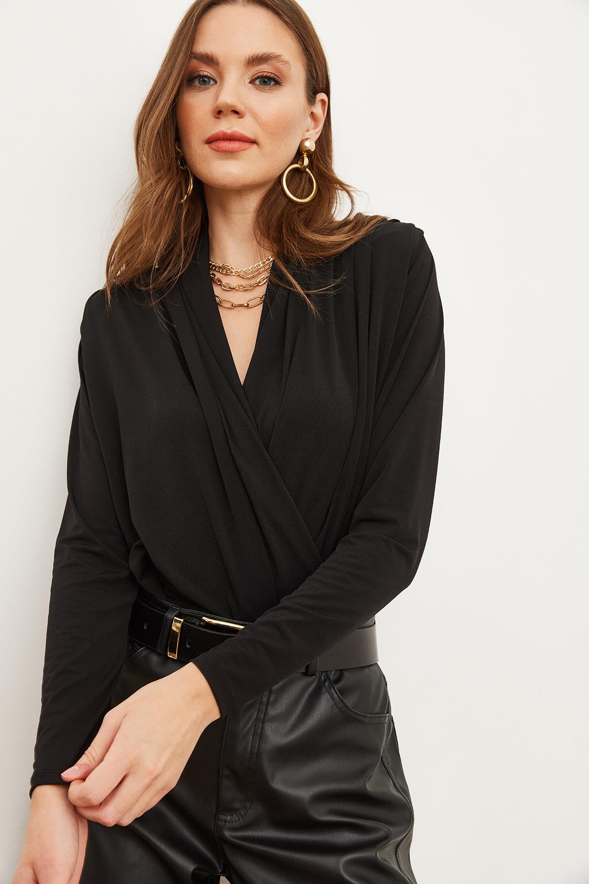 Kruvaze Omuz Drape Detaylı Altı Çıtçıtlı Bodysuit Siyah