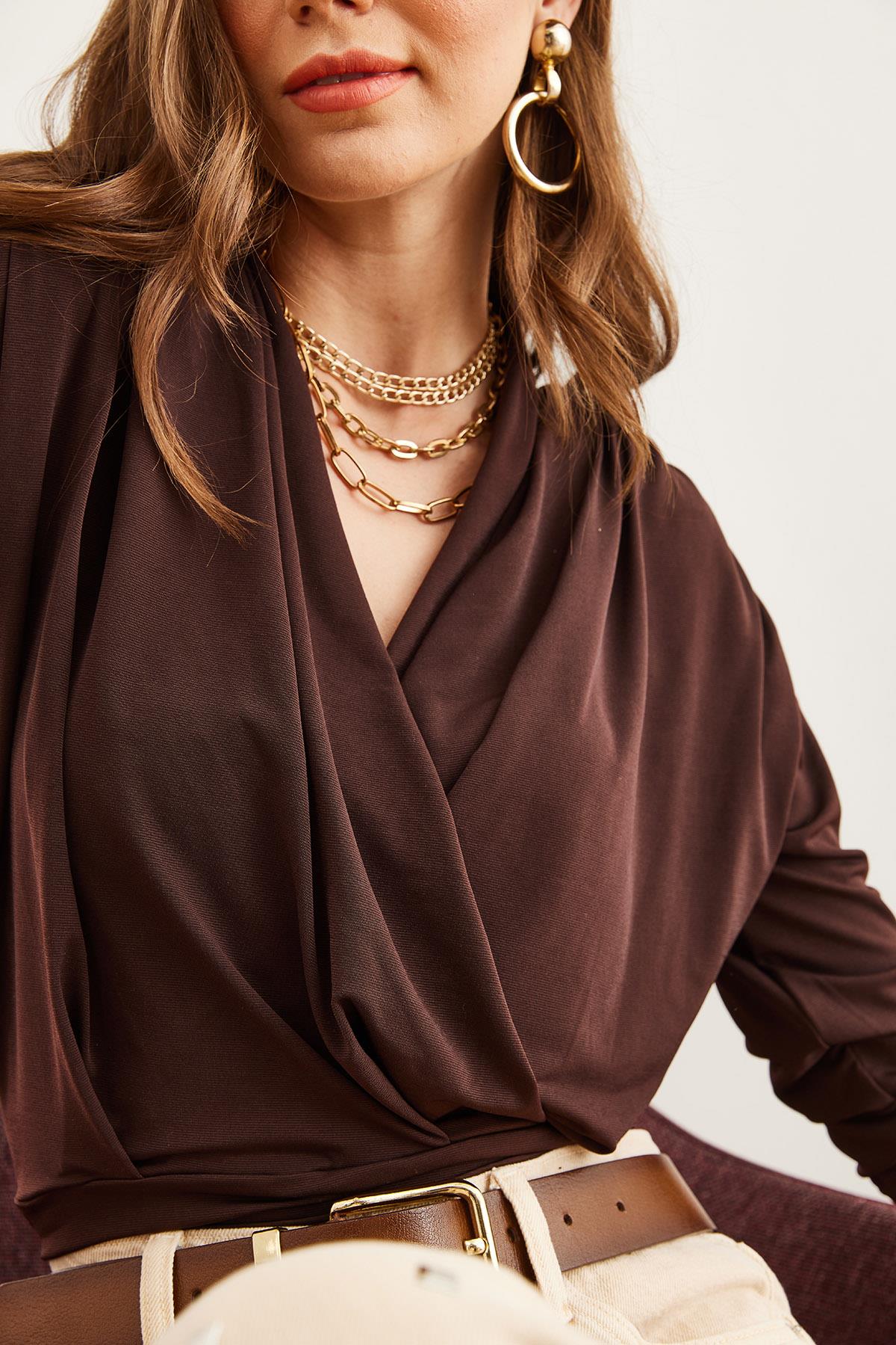 Kruvaze Omuz Drape Detaylı Altı Çıtçıtlı Bodysuit Acı Kahve
